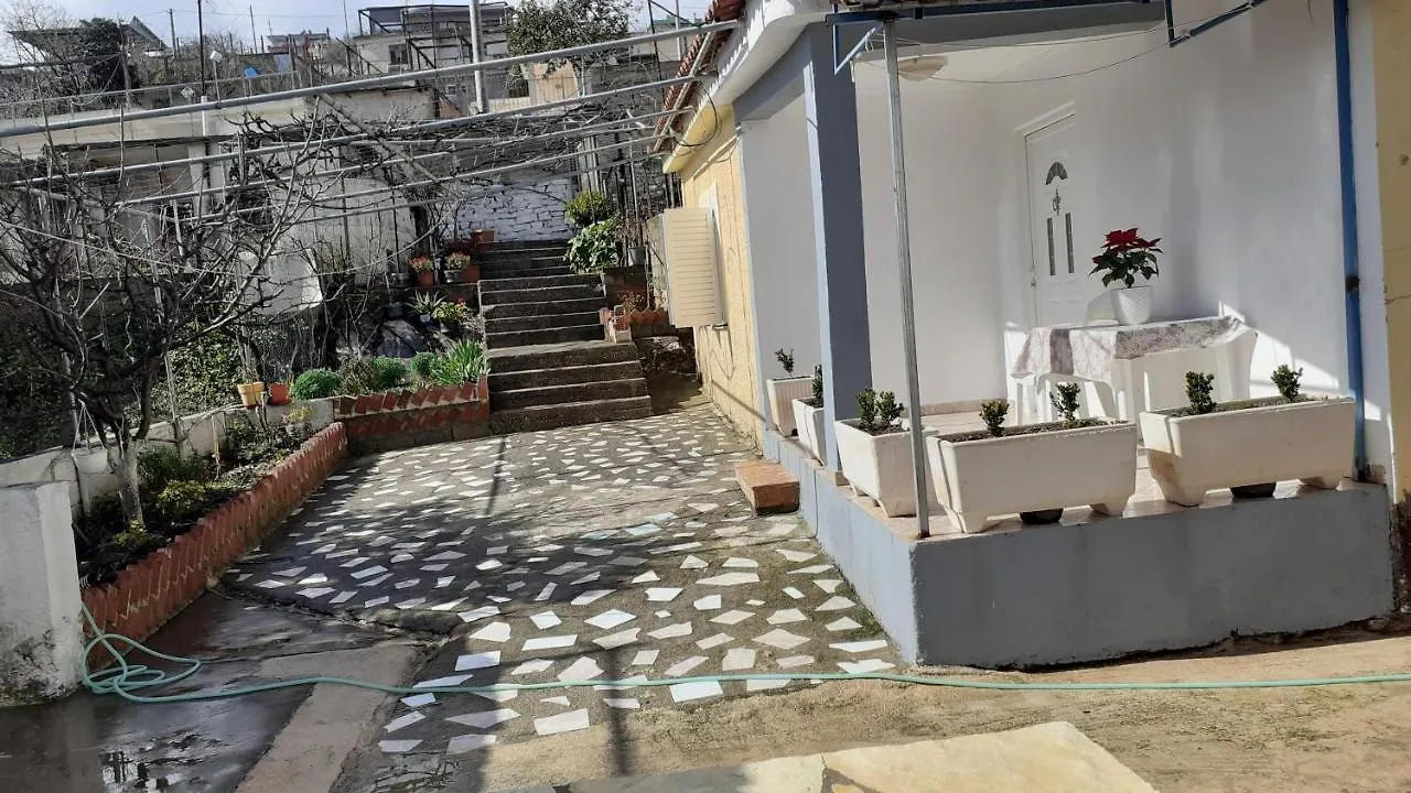 빌라 Cosy Guest House Sarandë